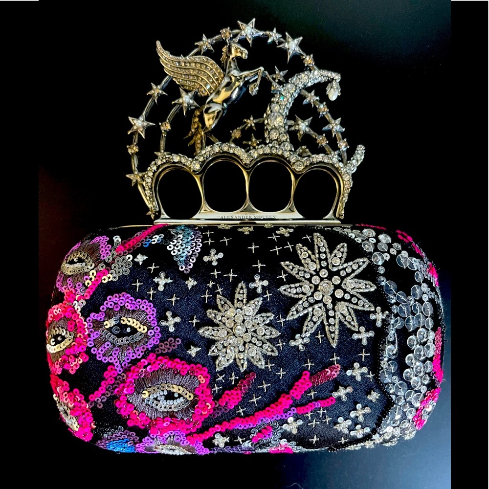 💖🦄 RARE Alexander McQueen Unicorn Knuckle clutch